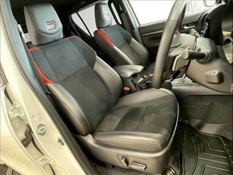 HILUX