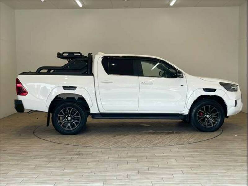 HILUX