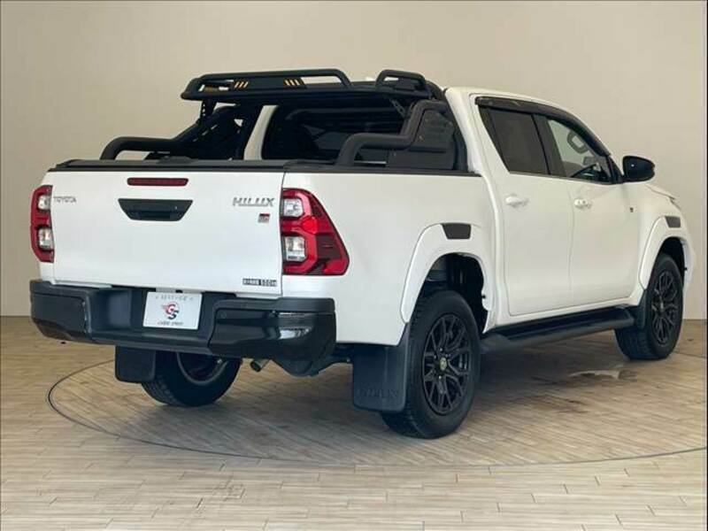 HILUX