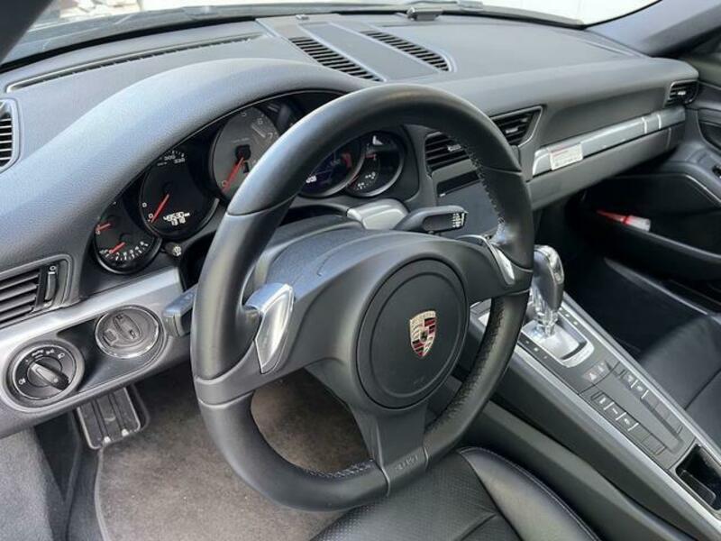 911