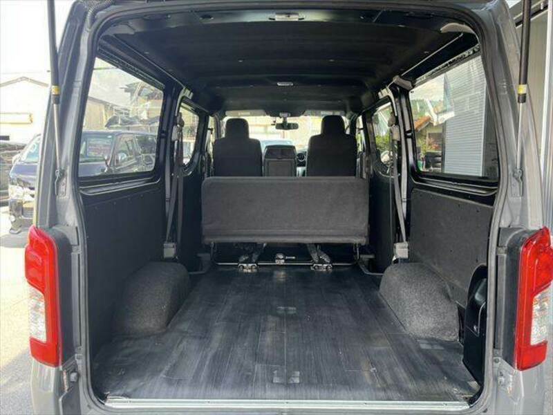 NV350 CARAVAN