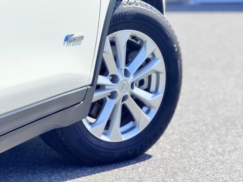 X-TRAIL