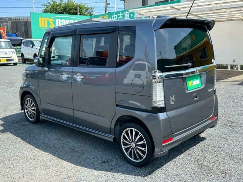 N BOX CUSTOM