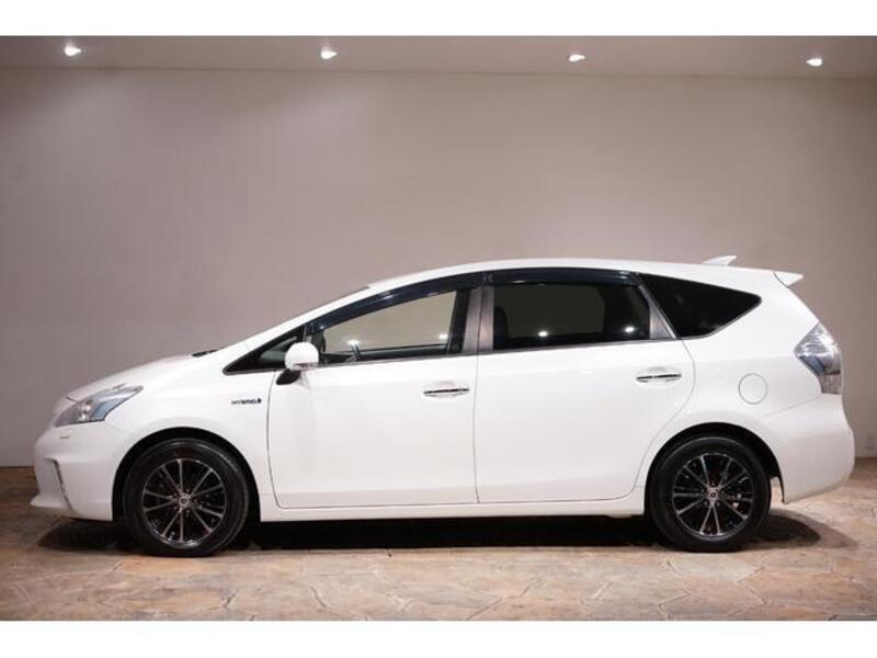 PRIUS ALPHA