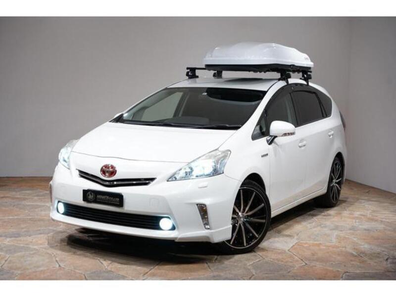 PRIUS ALPHA