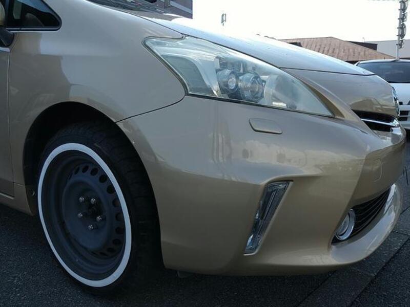 PRIUS ALPHA