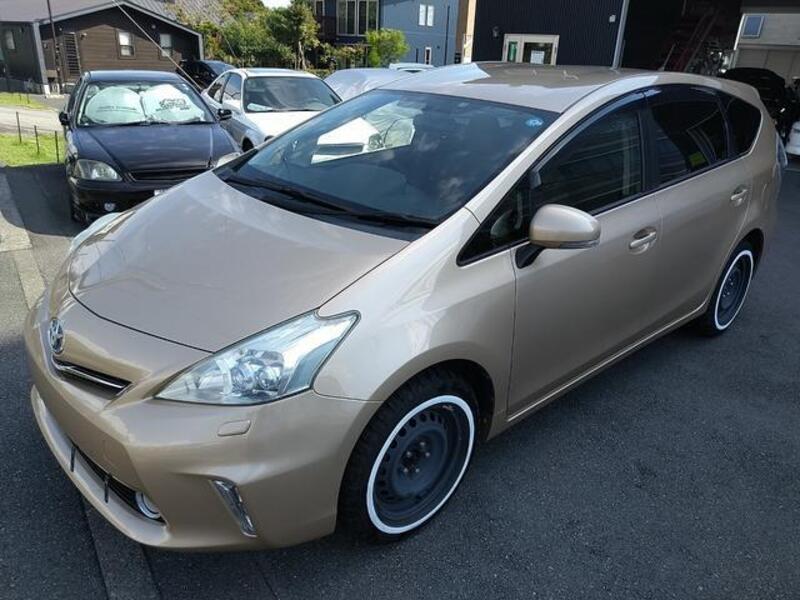 PRIUS ALPHA