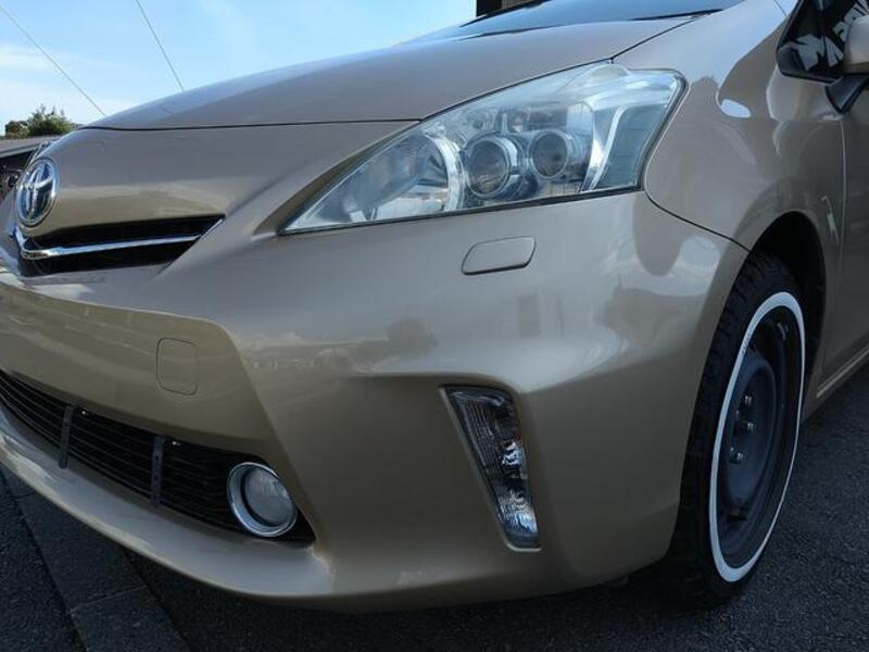 PRIUS ALPHA