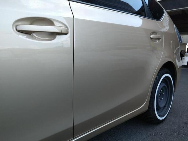 PRIUS ALPHA