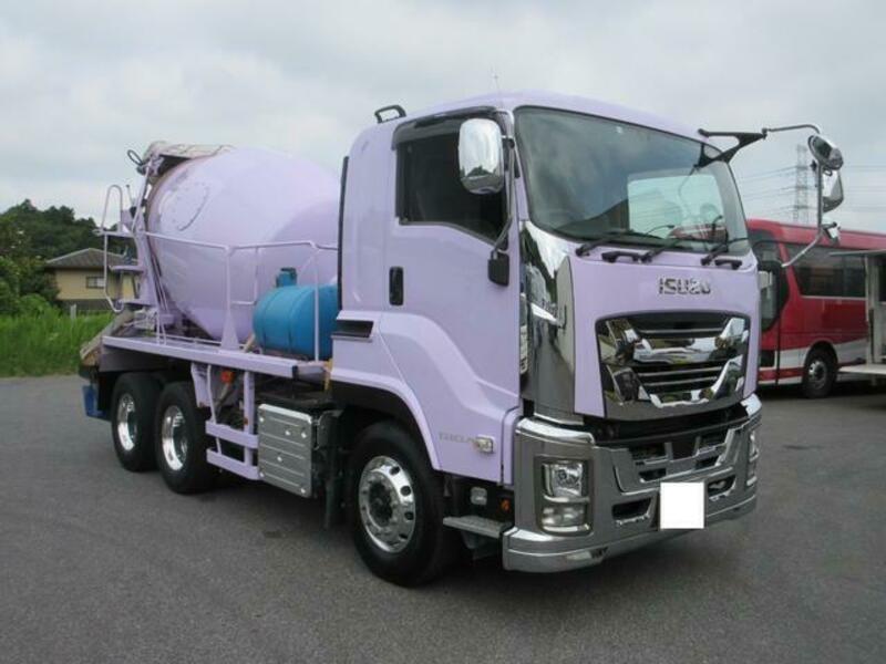 ISUZU GIGA