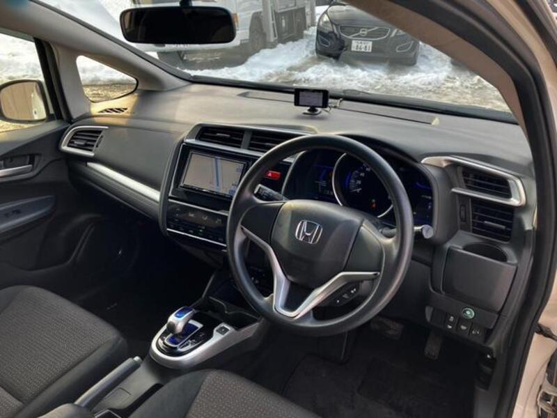 FIT HYBRID