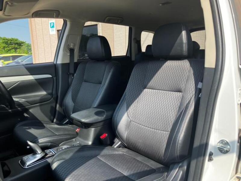 OUTLANDER PHEV