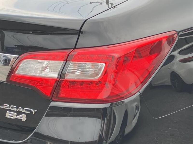 LEGACY B4
