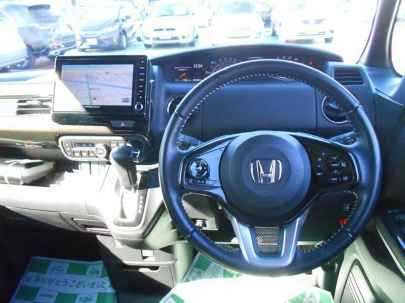 N BOX CUSTOM