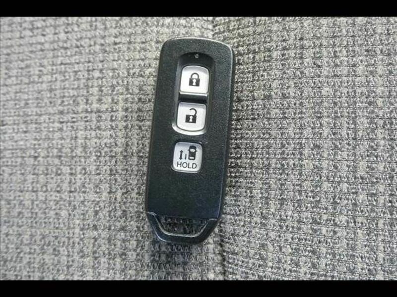 N BOX