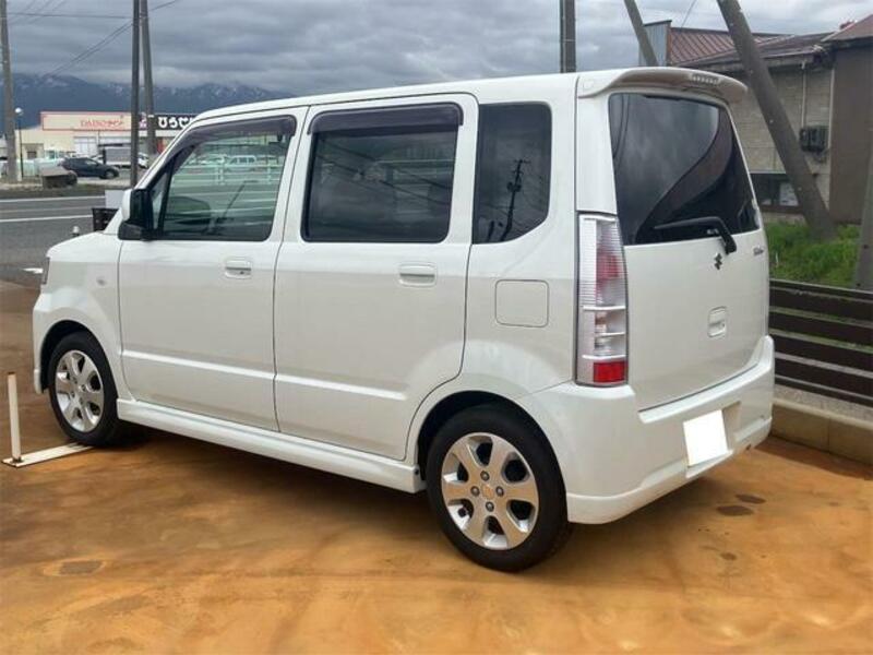 WAGON R