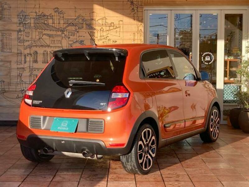 TWINGO