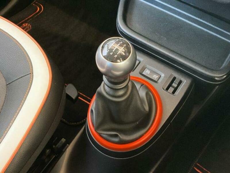 TWINGO