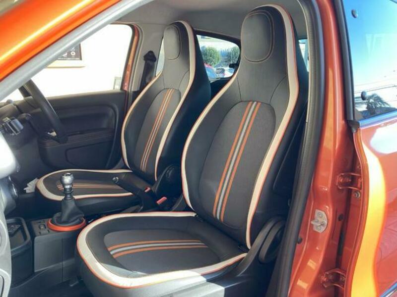 TWINGO