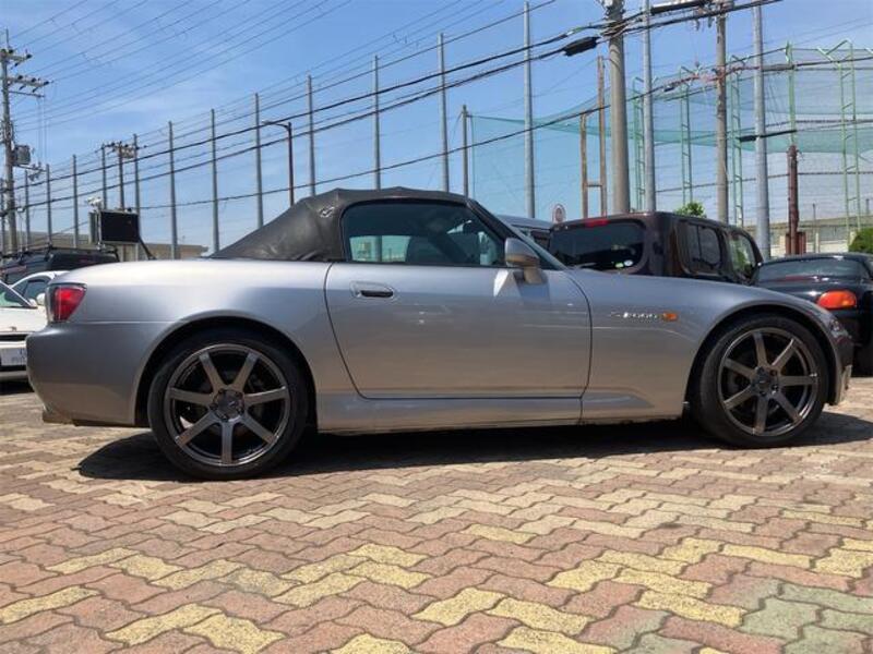 S2000