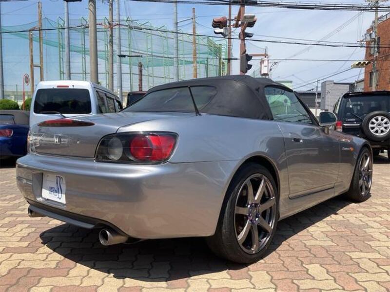 S2000