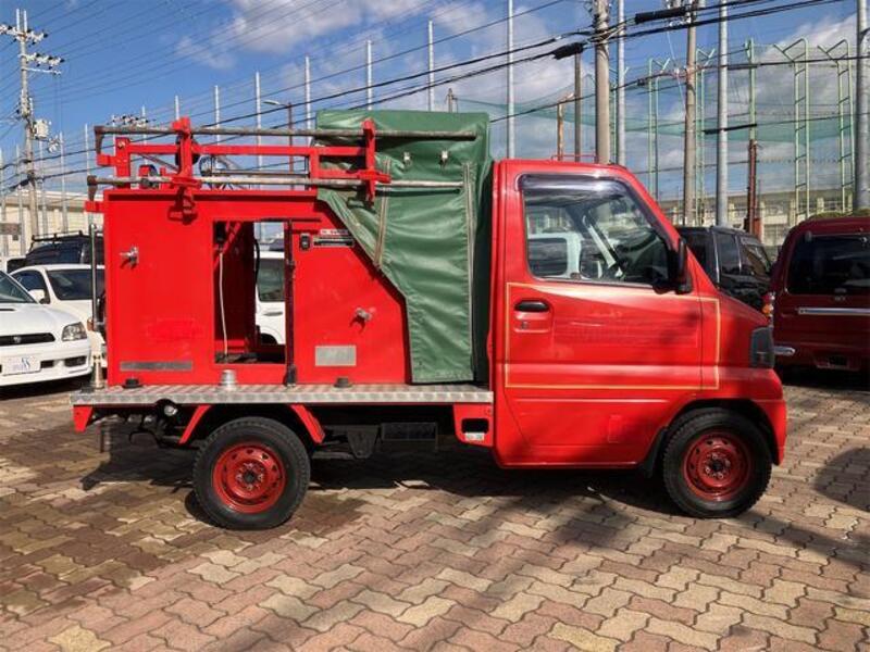 MINICAB TRUCK