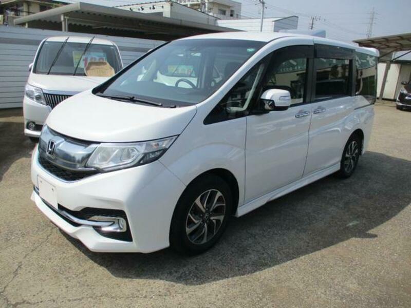 HONDA STEPWAGON SPADA