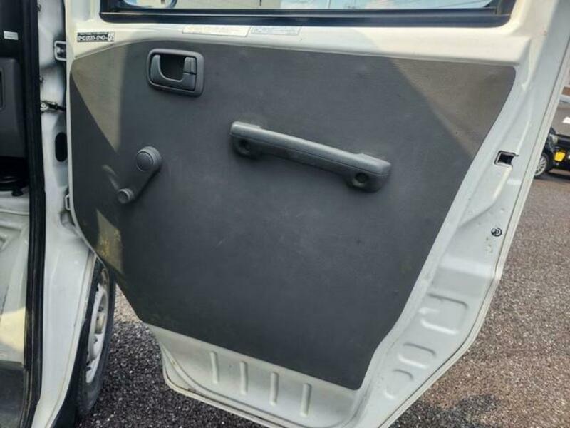 MINICAB TRUCK