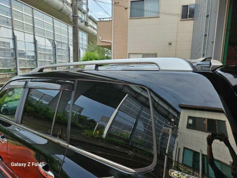 LAND CRUISER