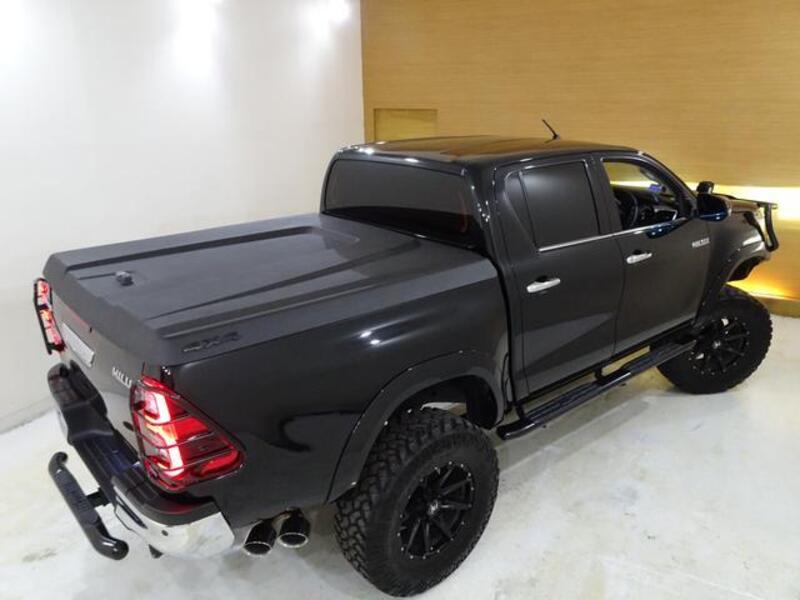 HILUX