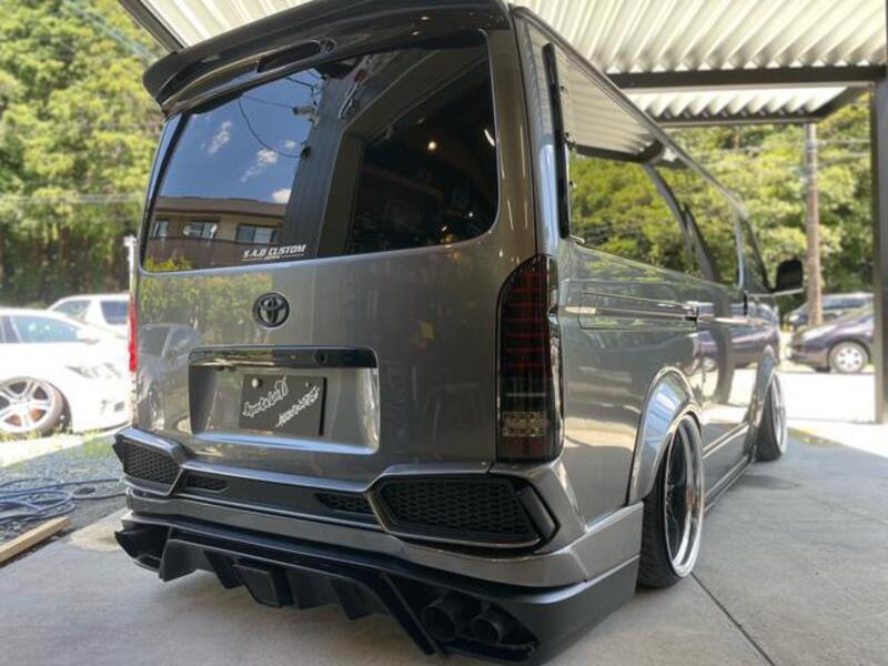 HIACE VAN