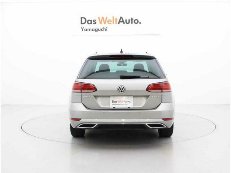 GOLF VARIANT