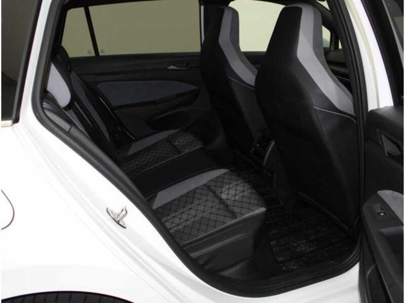 GOLF VARIANT