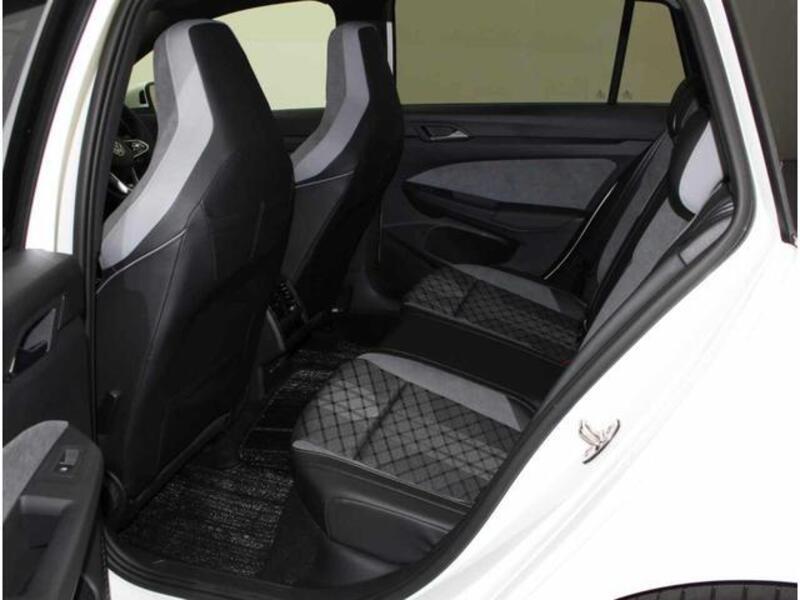 GOLF VARIANT