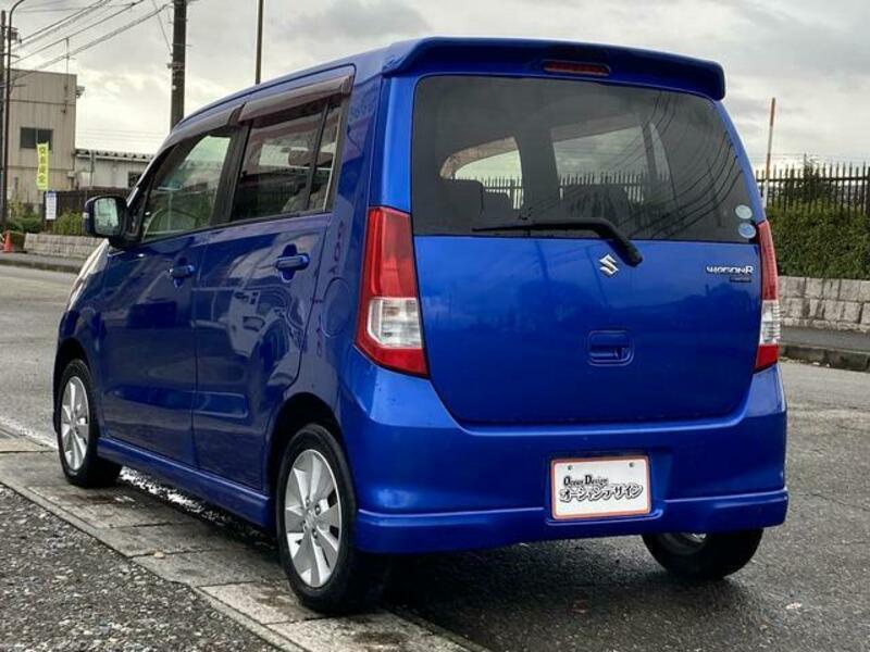 WAGON R