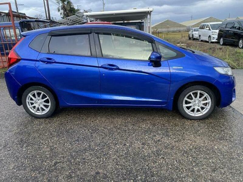 FIT HYBRID