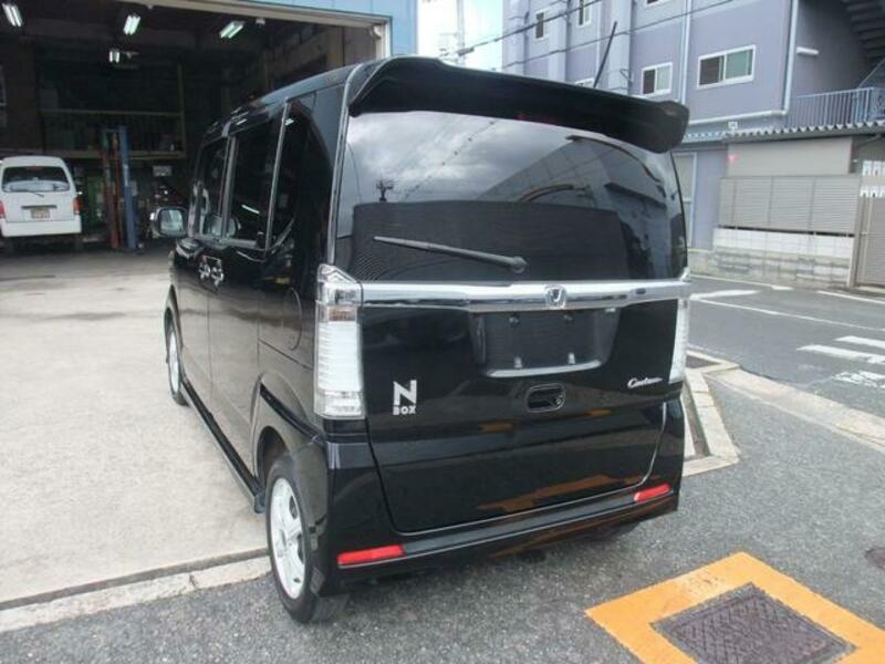 N BOX CUSTOM