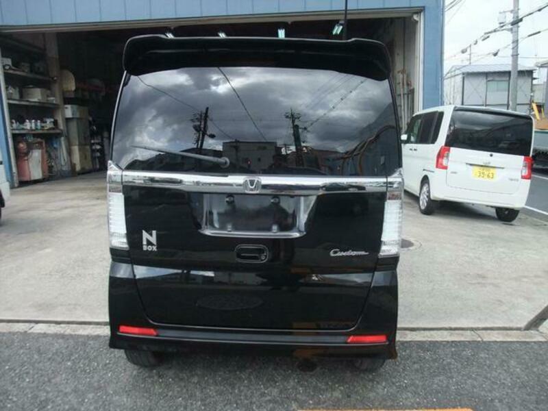 N BOX CUSTOM