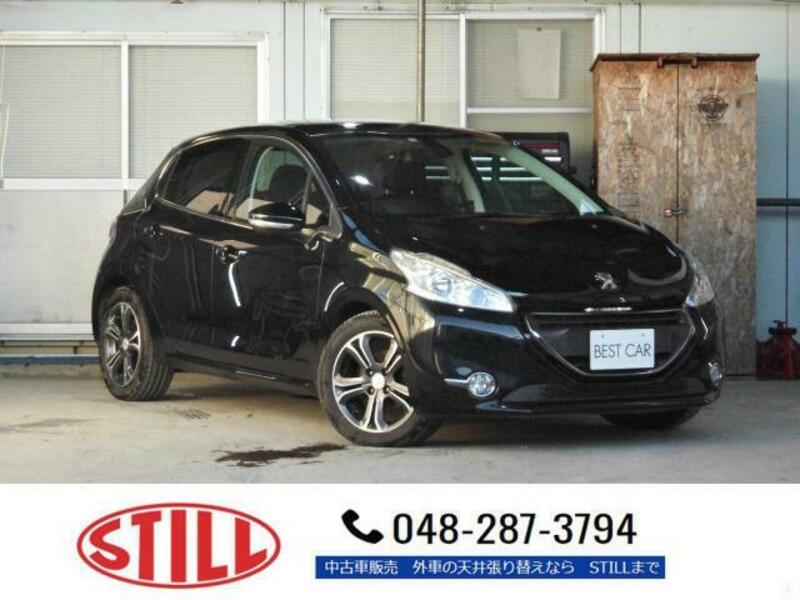 PEUGEOT 208