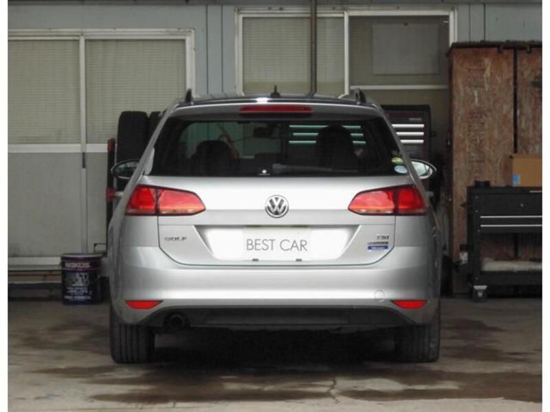 GOLF VARIANT