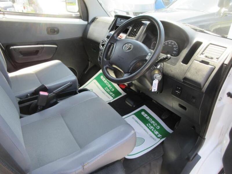 TOWNACE TRUCK
