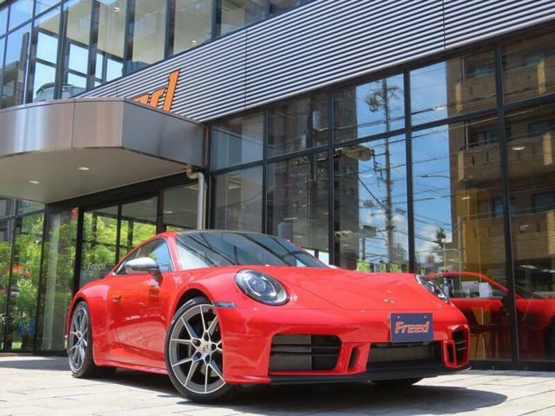 911
