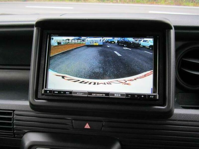 N-VAN