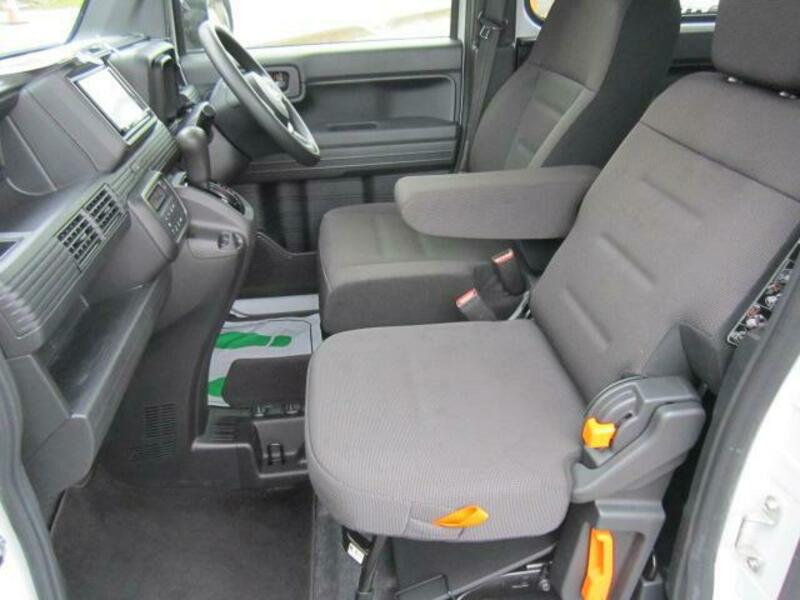 N-VAN