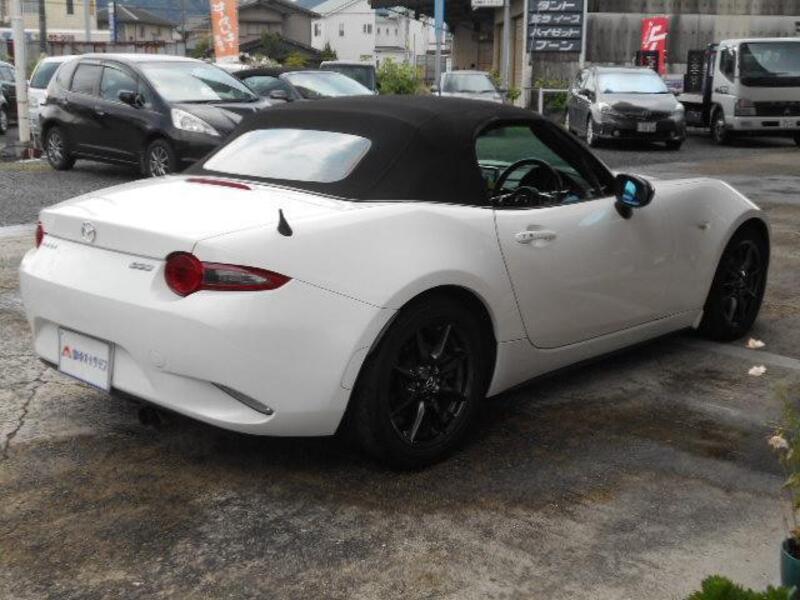 ROADSTER
