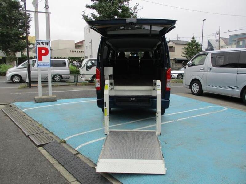 HIACE VAN