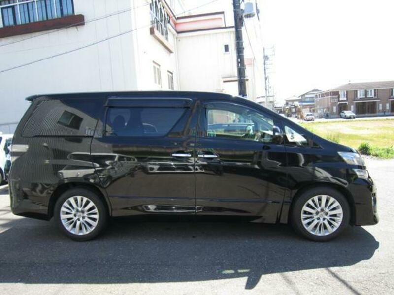 VELLFIRE