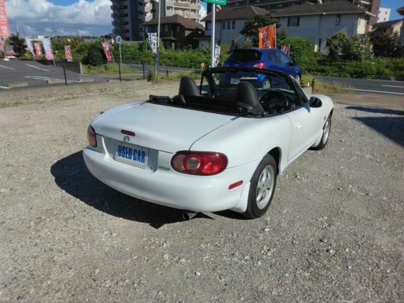 ROADSTER