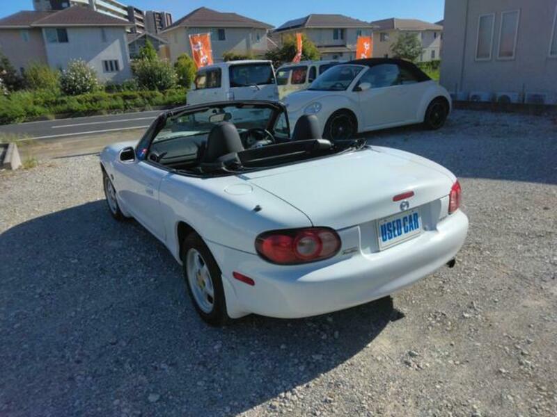 ROADSTER