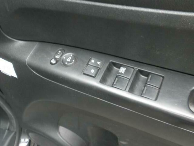 N BOX